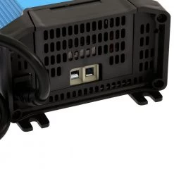 Victron Energy Blue 12V 30A Smart Battery Charger - 1 Output -V-Quipment Sales 125920 5 n